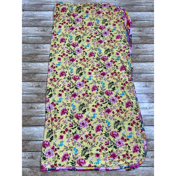 Posh Peanut Malana Floral Bamboo Patoo Blanket 40x40" - Picture 7 of 9